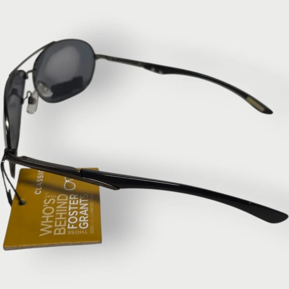 VINTAGE Foster Grant Aviator Sunglasses Black Metal Frame Gray Lenses New Guy 45